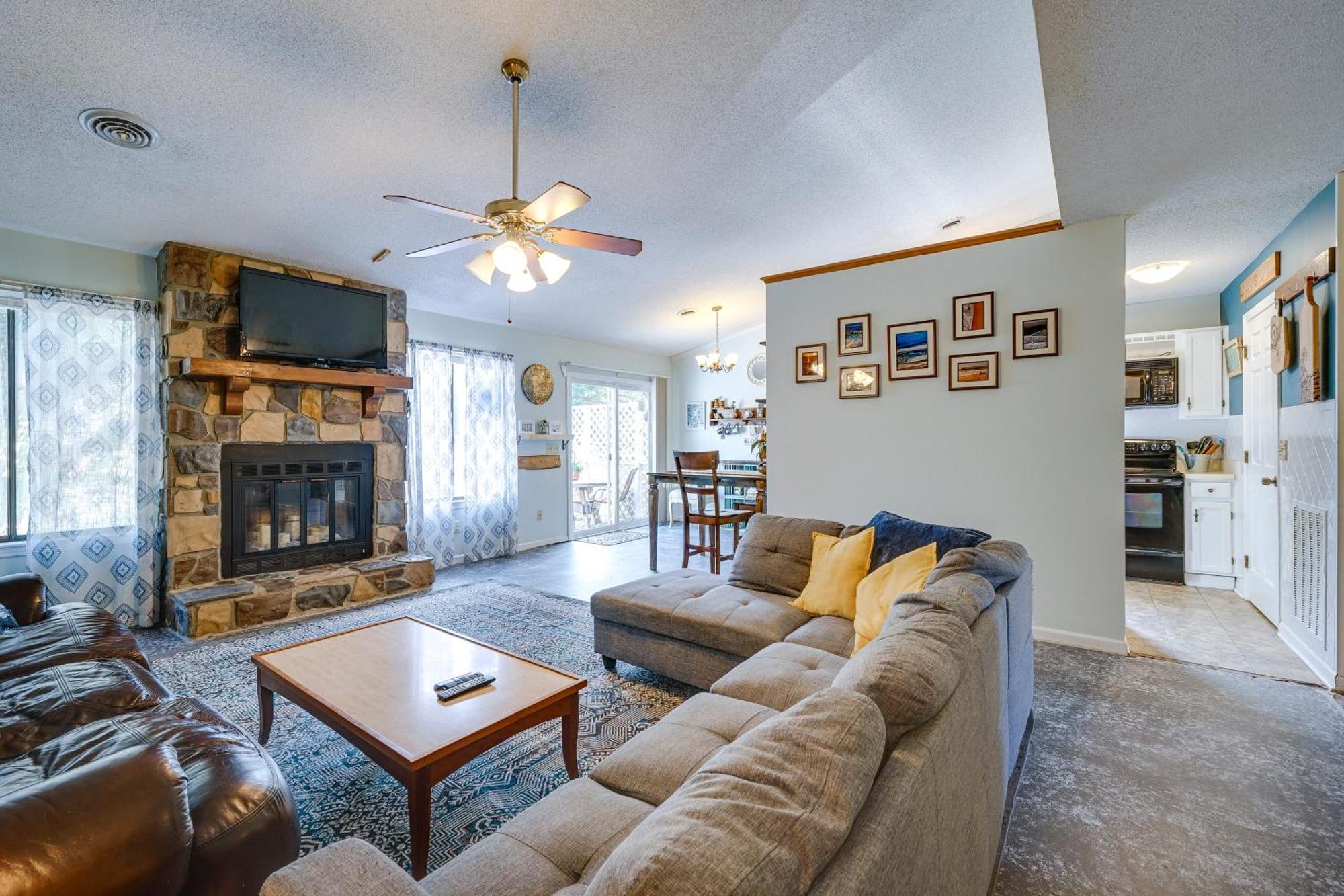 Pet-Friendly Wilmington Home With Fenced Yard! 외부 사진